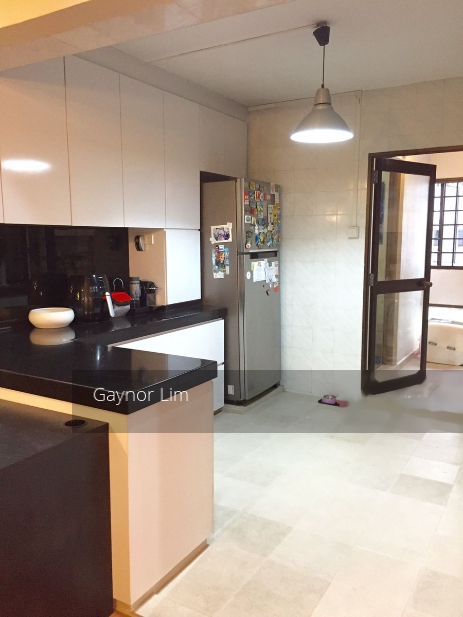 Bukit Batok Central thumbnail photo